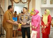 Yota Balad Hadiri Serah Terima Kapolres