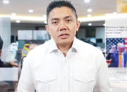 Seskab Teddy Indra Wijaya Masuk Tiga Besar Menteri Kabinet Prabowo dengan Kinerja Positif