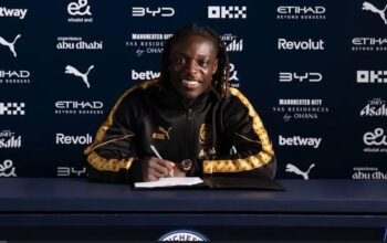 Jeremy Doku Bertahan di Manchester City, Kontrak Baru hingga 2031
