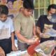 Bersama UMKM Nagari Maninjau, Mahasiswa KKN UNP Olah Ikan Nila Jadi Marinasi, Bakso dan Abon