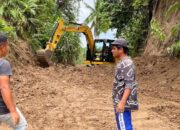 Cuaca Ekstrem Melanda, 17 Titik Timbun Badan Jalan Longsor