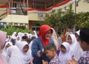 Dukung Gizi Anak, TP-PKK Padang Panjang Bagikan 900 Butir Telur ke Sekolah