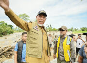 Pulihkan Aliran Sungai yang Berubah Jalur Pascabanjir, Gubernur Mahyeldi Instruksikan Pengerahan Alat Berat