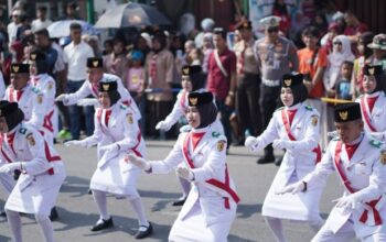 Pawai Alegoris Meriahkan HUT ke-81 Kemerdekaan RI di Kota Solok