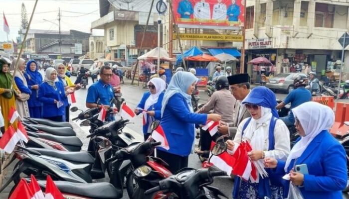 Merawat Kemerdekaan, DPD PAN Padangpanjang  Bagian Bendera Merah Putih, Vani Utaria : Edukasi Sekaligus Transmisi Nilai Sejarah