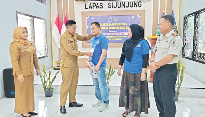Targetkan Miliki Keterampilan, Disnakertrans Sijunjung Adakan Pelatihan Bagi Warga Binaan Lapas Kelas II Muaro