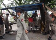 Biang Kemacetan, Puluhan Lapak PKL Liar di Depan FK Unand Ditertibkan