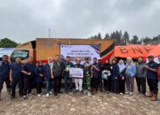 Hadir di Tengah Bencana, PTPN IV Regional IV Salurkan Bantuan untuk Warga Terdampak Galodo Solok