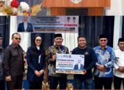 Anggota DPR RI Fraksi Partai NasDem, Cindy Monica Salsabila Setiawan Kunker, Serahkan Alsintanpada Keltan