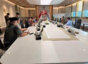 Mahyeldi Laporkan Kelangkaan Solar di Sumbar kepada COO Danantara