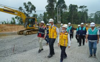 Sudah Masuk Pekerjaan Fisik, Gubernur Mahyeldi Pastikan Pembangunan Fly Over Sitinjau Lauik Terus Bergerak