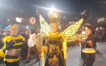 SISSCa 2026 Dibuka, Tampilkan Karya Busana Berbahan Songket Silungkang