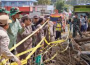 Kajati Sumbar Tinjau Lokasi Banjir Bandang di Solok