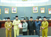 Gelar Rapat Paripurna, DPRD Kota Padang Tutup Masa Sidang III 2026 dan Buka Masa Sidang I 2026