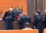 Hakim PN Padang Tunda Sidang Perkara Dugaan Korupsi KMK dengan Terdakwa BSN, Berikut Pertimbangannya