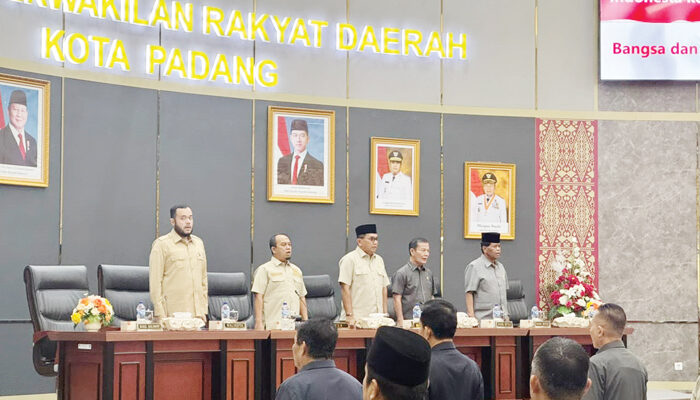 Rapat Paripurna DPRD Kota Padang, Wali Kota Sampaikan 3 Ranperda Strategis