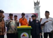 Wujudkan Kota Bersih, Pemko Bukittinggi Terima Bantuan 50 Tong Sampah dari Gebu Minang