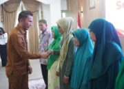 80 Peserta Ikuti Pembelajaran Sekolah Lansia di Padang Panjang