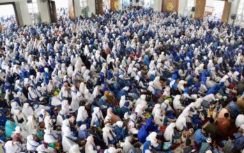 Gus Nur Ibaratkan Islamic Centre Padang Panjang sebagai Bahtera Keselamatan