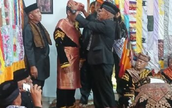 Batagak Gala Penghulu Suku Melayu, H.Maswan Nursu’ud, SS, Dt. Singo Labiah, Teguhkan Sako dan Perkuat Peran Adat di Koto Tangah