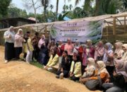 Tingkatkan Produksi Hidroponik di Sijunjung, UNP KenalkanTeknologi Sensor IoT