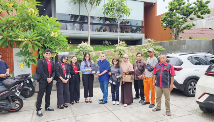 Coffe Morning  dan Silaturahmi, Suasana Akrab Penuh Canda Tawa Warnai Pertemuan J&T Express dan Posmetro Padang
