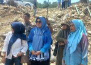 Ketua TP PKK Pasbar Pertandingan Cabor Arung Jeram Porprov XVI di Koto Balingka