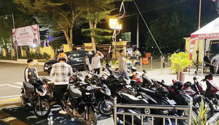 Razia hingga Dini Hari, Timsus Charlie Polresta Padang Sita 15 Motor Knalpot Brong